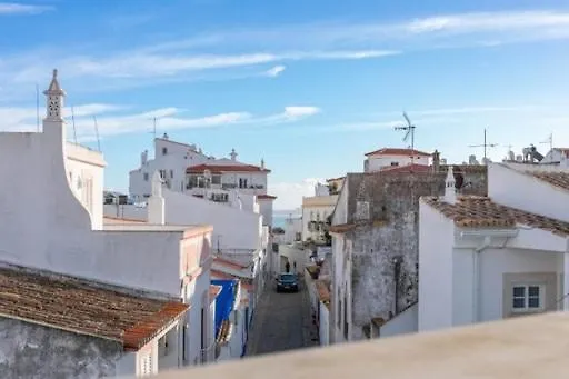 Charming 3 Level House In Center Great Balcony Views And Near Casa vacanze